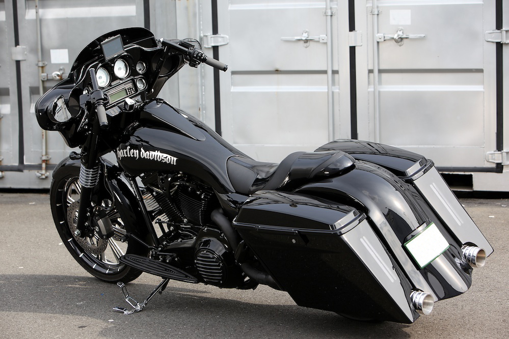 43 2010 flhx bagger custom 27.