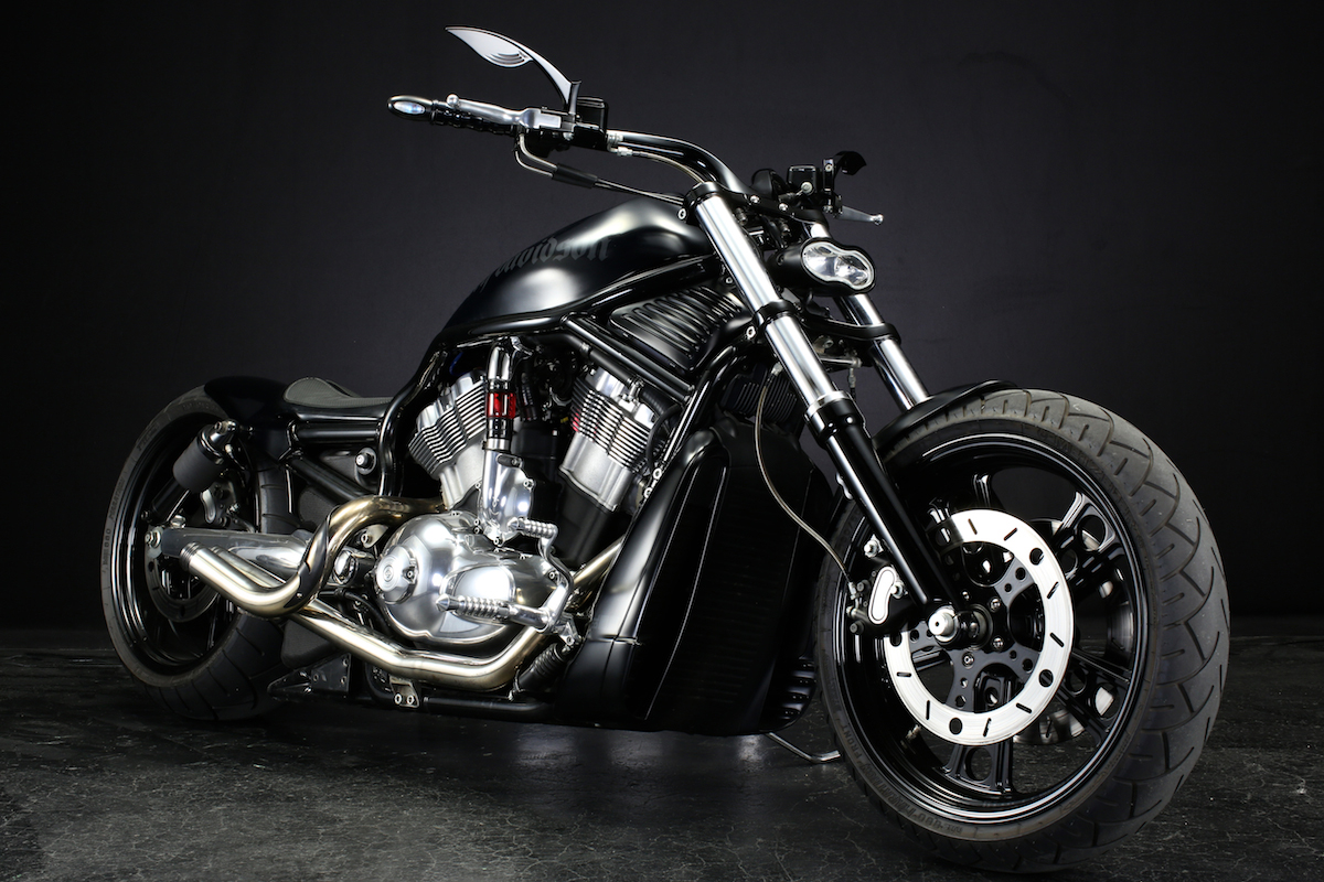 V custom. Харлей Дэвидсон чоппер. Крутой байк. V Rod Custom.