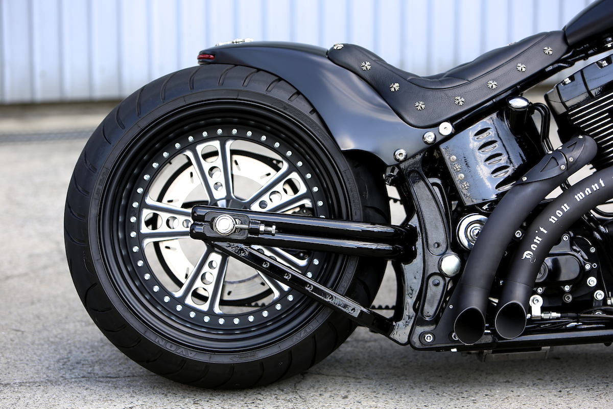 BL style...:WIDE SWINGARM IN ONE-OFF 1